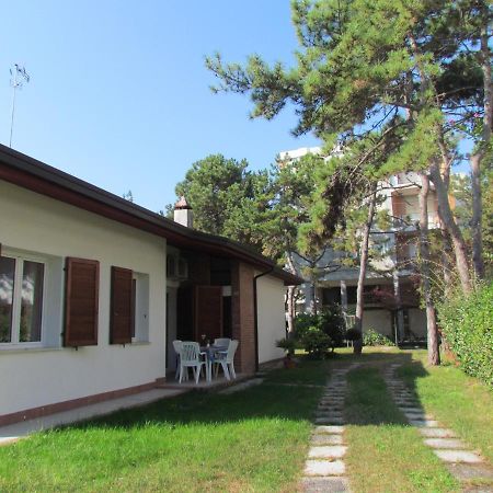 Villa Raffaella Bibione Eksteriør billede